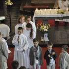 Profession de Foi et premières communions à Trazegnies - 011